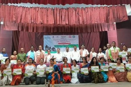 নগাঁৱত আজাদী কা অমৃত মহোৎসৱ উপলক্ষে প্ৰাকৃতিক চিকিৎসা কৰ্মশালা সম্পন্ন