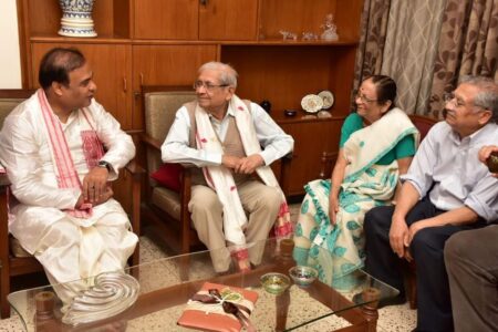 ৰঙালী বিহুৰ প্ৰাকক্ষণত ৰাজ্যপালক সাক্ষাৎ মুখ্যমন্ত্ৰীৰ