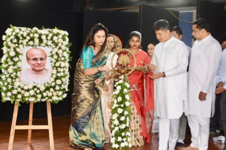 সপ্তম সংখ্যক অধ্যাপক শৰৎ মহন্ত সোঁৱৰণী বক্তৃতানুষ্ঠান-ভাৰতৰ গণতন্ত্ৰৰ প্ৰতি কোনো ভাবুকি অহা নাই ; প্ৰধানমন্ত্ৰীৰ বিশেষ পৰামৰ্শদাতা, কূটনীতিবিদ দীপক ভ’ৰা