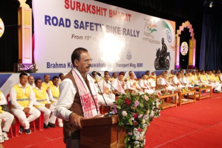 শ্ৰীমন্ত শঙ্কৰদেৱ কলাক্ষেত্ৰত পথ-সুৰক্ষাৰ নীতি-নিয়ম মানি চলাৰ শপত ল’লে সহস্ৰাধিক কুমাৰ-কুমাৰীয়ে-প্ৰজাপিতা ব্ৰহ্মকুমাৰী ঈশ্বৰীয় বিশ্ববিদ্যালয়ৰ স্বৰ্ণিম ভাৰত পথ সুৰক্ষা বাইক ৰেলী