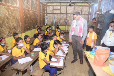 গুণোৎসৱত অংশগ্ৰহণ কৰিলে ৰাজ্যচৰকাৰ শিক্ষা উপদেষ্টা অধ্যাপক ড০ ননী গোপাল মহন্তই- অসম-মেঘালয় সীমান্তৰ এল পি স্কুলৰ গুণোৎসৱৰ কাৰ্যসূচীত জিলা উপায়ুক্তৰ অংশগ্ৰহণ