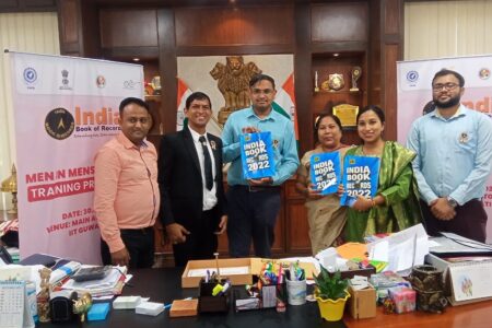 কামৰূপ জিলা প্ৰশাসনৰ উদ্যোগত আয়োজিত ‘মেন ইন মেনষ্ট্ৰুৱেশ্যন’ অনুষ্ঠানৰ সফল সামৰণি-জিলা প্ৰশাসনে স্থান লাভ কৰিলে ইণ্ডিয়া বুক অব ৰেকৰ্ডচ’ত