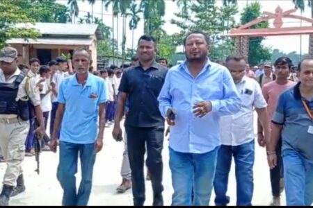 জামুগুৰিহাটৰ মৰিসুতিত  আধাৰশিলা স্থাপন বিধায়ক পদ্ম হাজৰিকাৰ