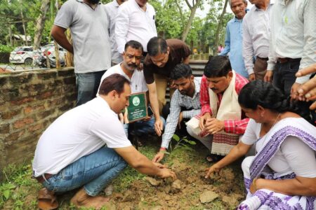 গছপুলি ৰোপনেৰে ‘শ্যামলিমা কামৰূপৰ’ শুভাৰম্ভ