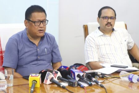 প্ৰজ্ঞান ভাৰতী আচনিৰ অধীনত স্নাতক মহলাৰ ছাত্ৰ ছাত্ৰীক বেংক যোগে পাঠ্যপুথি ক্ৰয়ৰ অনুদান প্ৰদান