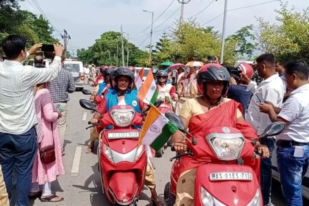 কামৰূপ জিলাত হৰ ঘৰ ত্ৰিৰংগা’ কাৰ্যসূচীৰ সজাগতা স্কুটি ৰেলীৰ আয়োজন