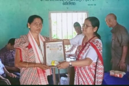 জামুগুৰিহাটৰ টুপীয়া পাঁচগাঁও সামুহিক ভৱনত বৰ্ণাঢ্য কাৰ্যসূচীৰে নেপালী ভাষা স্বীকৃতি দিৱস উদযাপন