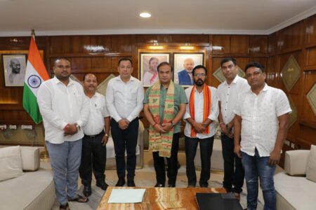 মুখ্যমন্ত্ৰী হিমন্ত বিশ্ব শৰ্ম্মাক সাক্ষাত যুৱ-ছাত্ৰ পৰিষদৰ কেন্দ্ৰীয় নেতৃত্বৰ