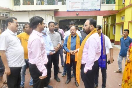 কোকৰাঝাৰত ৰূপনাথ ব্ৰহ্ম অসামৰিক চিকিৎসালয় পৰিদৰ্শন স্বাস্থ্যমন্ত্ৰী কেশৱ মহন্তৰ