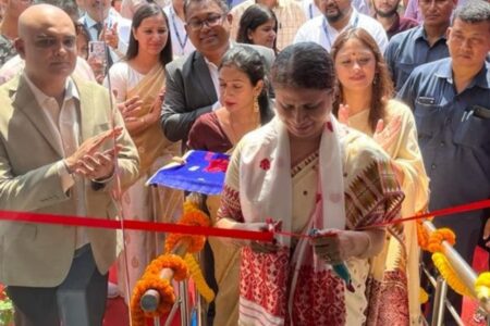 অসমত এইচ ডি এফ চি বেংকে মুকলি কৰিছে তেওঁলোকৰ প্ৰথমটো মহিলা শাখা