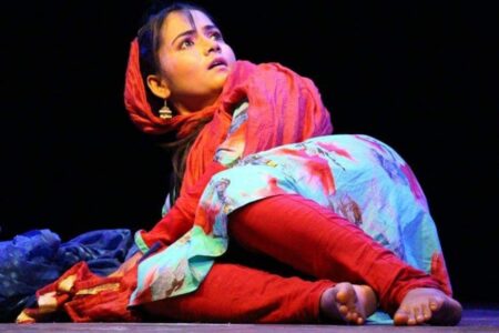 অসমৰ নাট্য শিল্পী কিচমত বানোলৈ ওস্তাদ বিছমিল্লা খান যুৱ পুৰস্কাৰ