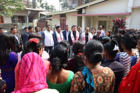 ট্ৰান্সজেণ্ডাৰসকলৰ বাবে থকা ‘তৃতীয় নিৱাস’ পৰিদৰ্শন মন্ত্ৰী পীযুষ হাজৰীকাৰ