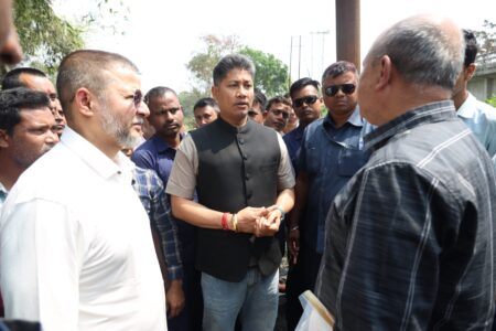 কমলপুৰ-হাজোত জলসম্পদ মন্ত্ৰী পীযুষ হাজৰীকা- ২০২৩-২৪ বিত্তীয় বৰ্ষত কমলপুৰ সমষ্টিৰ অন্তৰ্গত কলাজল নদীৰ মথাউৰি নিৰ্মাণৰ আশ্বাস