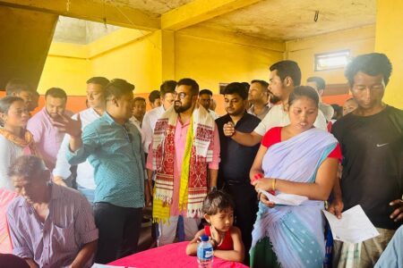 ৰাজ্যৰ ডেৰ শতাধিক স্থানত যুৱ মৰ্চাৰ উদ্যোগত বিনামূলীয়া চিকিৎসা শিবিৰ