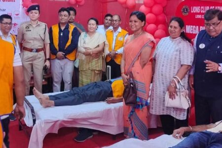 কোকৰাঝাৰ লায়ন্স ক্লাৱ গ্ৰেটাৰৰ উদ্যোগত ৰক্তদান শিবিৰ