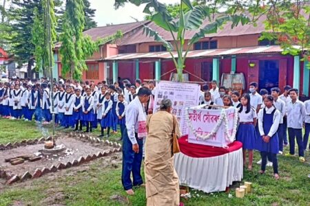 ঢকুৱাখনা উচ্চতৰ মাধ্যমিক বিদ্যালয়-১৯৬৭-৬৮ চনৰ দশম শ্ৰেণী ছাত্ৰ মিলন উৎসৱ সমাৰোহ
