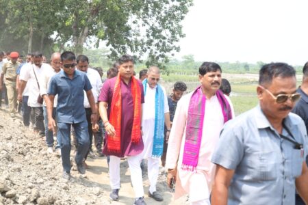ৰঙিয়া আৰু হাজোত মথাউৰি নিৰ্মাণৰ কাম পৰিদৰ্শন জলসম্পদ মন্ত্ৰী পীযুষ হাজৰীকাৰ
