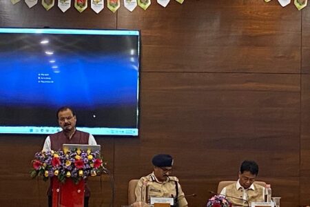 অমৃত বৃক্ষ আন্দোলনৰ ৱেব পৰ্টেল আৰু মোবাইল এপ উদ্বোধন অনুষ্ঠানত অংশগ্ৰহন বনমন্ত্ৰী চন্দ্ৰমোহন পাটোৱাৰীৰ