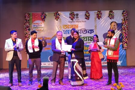 সংগীতত পলাশবাৰীৰ চুমি কলিতাৰ কৃতিত্ব