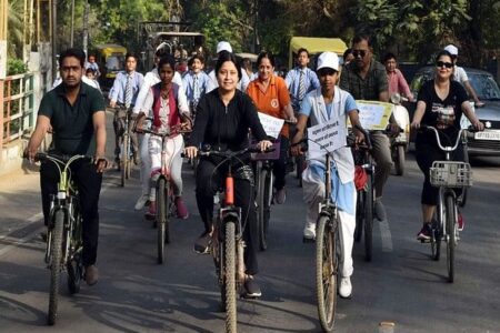 ২১ জানুৱাৰীত ছাত্ৰ আৰু যুৱ কল্যাণৰ উদ্যোগত আৰু মহাৰাষ্ট্ৰৰ তিনি খন মহিলা শিক্ষানুষ্ঠানৰ  গুৱাহাটীৰ পৰা গেটৱে অৱ ইণ্ডিয়ালৈ  শিক্ষাৰ্থীৰ চাইকেল ৰেলী