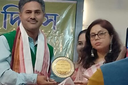 পল্টন বজাৰত বহুভাষিক কাব্য সন্ধ্যা অনুষ্ঠিত