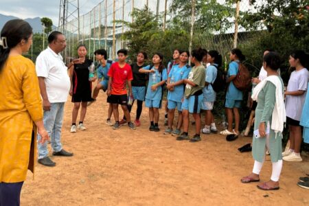 মাহমৰাৰ গৰৈমাৰী ষ্টেডিয়ামত আন্তঃজিলা ছিনিয়ৰ মহিলা হকী আৰম্ভ