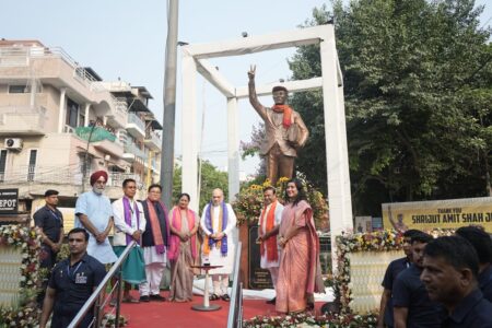 ৰাজধানী নতুন দিল্লীত কেন্দ্ৰীয় গৃহ মন্ত্ৰী অমিত শ্বাহৰ বড়োফা উপেন্দ্ৰনাথ ব্ৰহ্মৰ নামত পথ আৰু প্ৰতিমূৰ্তি মুকলি